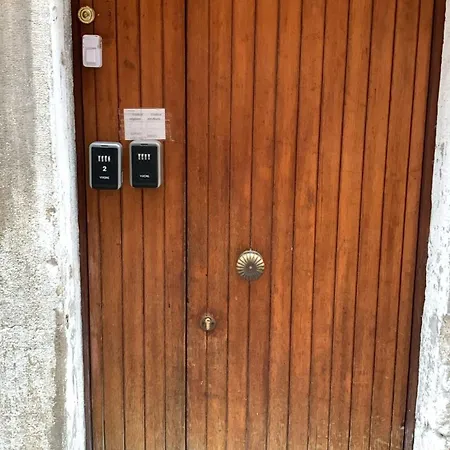 Bed & Breakfast With Private Bathroom Stella 2